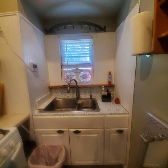 Cozy, Cheerful & Charming - Historic *